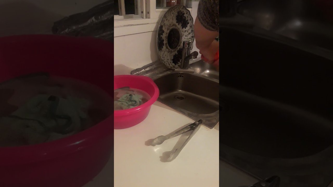 Aprende a limpiar tus paños de cocina en el microondas en solo minutos