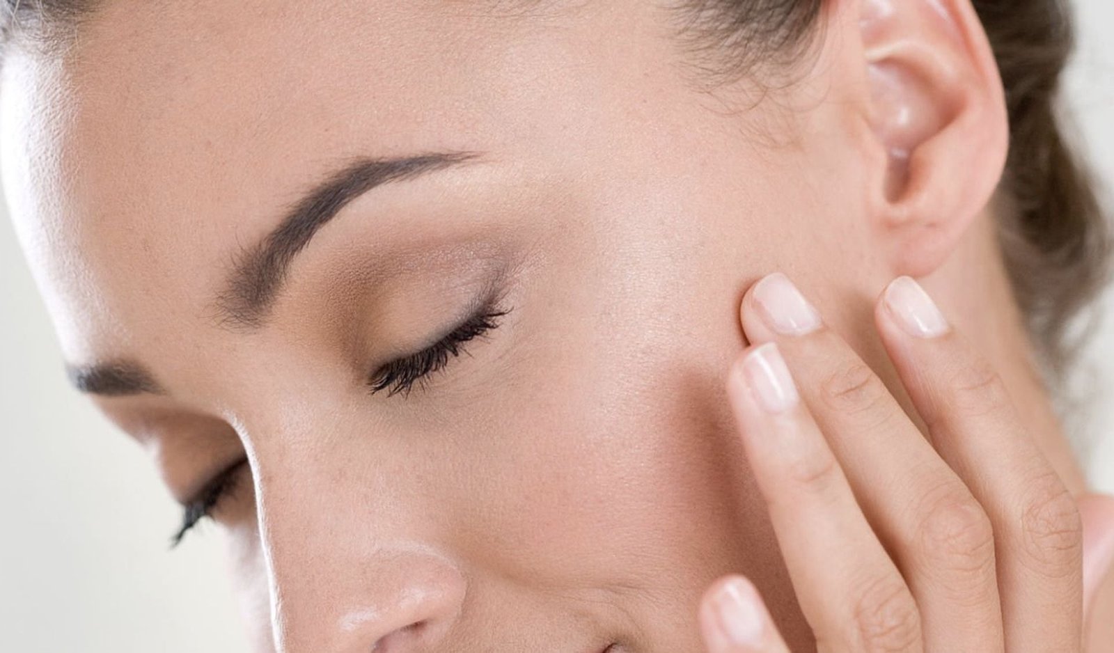Las mejores vitaminas para combatir la piel seca: ¡Descubre cómo lucir una piel radiante y saludable!